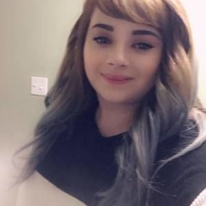 Meet your Posher, Yesenia